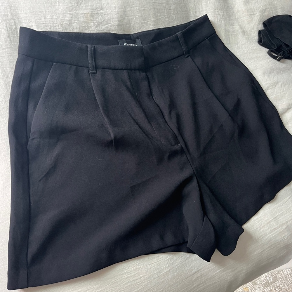 Express Black Women's Dress Shorts